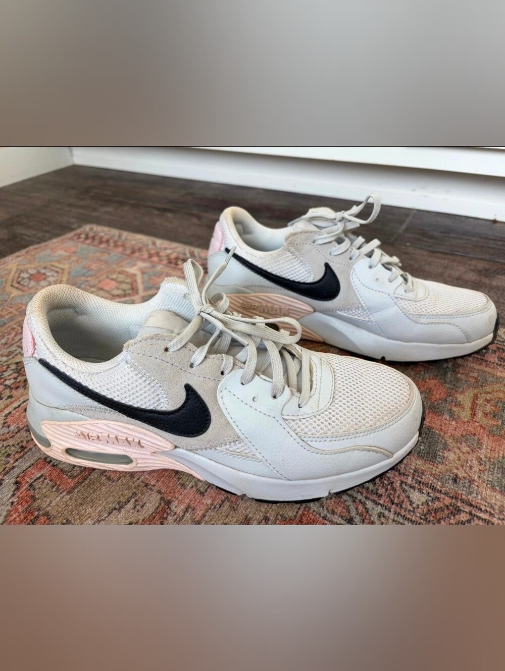 Nike Women's Light Gray & Black Casual Running Sneakers with Pink Accents